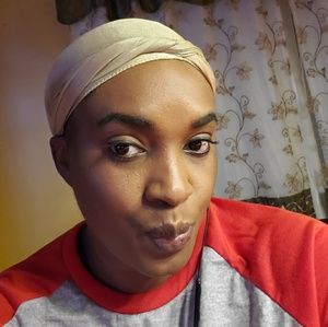 Meet your Posher, Alicia